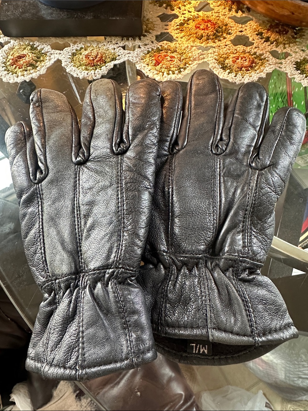 Men's Black Leather Gloves with Elastic Wrist